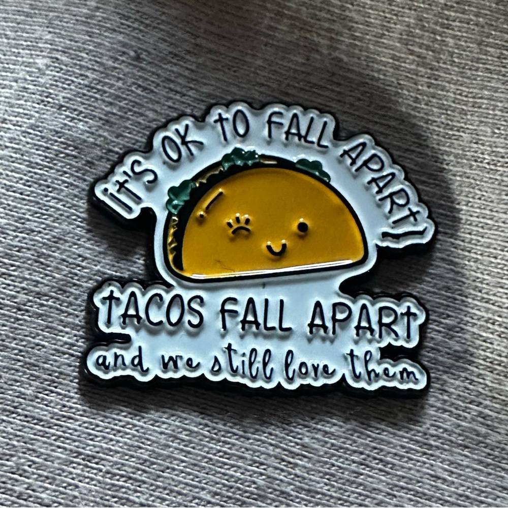 Cute Taco Enamel Pin - Picture 2 of 3